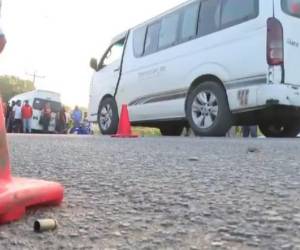 La triste escena donde quedó el cuerpo del malogrado conductor tras el violento incidente.