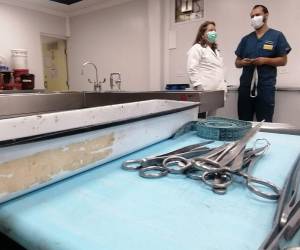 La sala de autopsia del Hospital Escuela ya está lista para recibir el cuerpo.