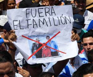 El Bloque de Oposición Ciudadana (BOC) realizó una marcha el 21 de agosto en Tegucigalpa con la presencia de partidos políticos de oposición y dijo que habría más marchas.