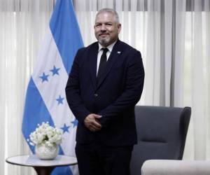 El canciller aseguró que la visita a Costa Rica fue ordenada por la presidenta Xiomara Castro, luego de la determinación de su homólogo costarricense, Rodrigo Chaves.