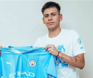 Claudio Echeverri llega al Manchester City por 15,9 millones de dólares.