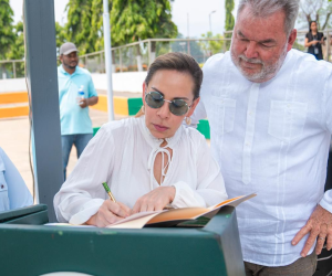 La problemática inició luego de que Menjívar mencionara que la esposa de Contreras es más alcaldesa que el mismo sampedrano.