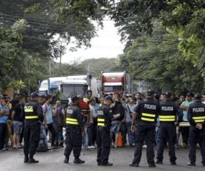 “El operativo se desarrolló en seguimiento a una investigación relacionada con el tráfico ilegal de personas” dijo la portavoz del Instituto Guatemalteco de Migración, Alejandra Mena.
