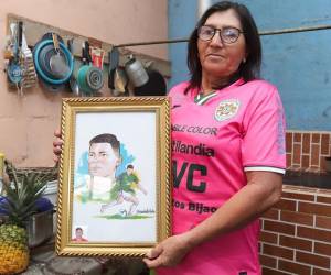 A pesar de los desafíos de salud, Anita sigue siendo activa y trabajadora, pero sobre todo muy orgullosa de su hijo.