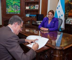La PAE entrará al listado nacional de medicamentos esenciales tras la orden de Xiomara Castro.