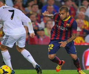 El ex jugador del Real Madrid reveló porque Dani Alves no llegó a vestirse de blanco y confesó: “Que era un alcohólico y que bebía hasta caerse en el suelo”.