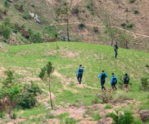 Casi una semana de búsqueda de los cuerpos de Annie Rachel Villatoro, Roger Alberto Coleman, Kenneth Gabriel Cruz, Elvin Josías Izaguirre y Alejandro Enrique Aceituno