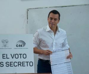 Unos 13,6 millones de los 17,7 millones de habitantes están llamados a votar por Sí o No en 11 preguntas impulsadas por el presidente Daniel Noboa.