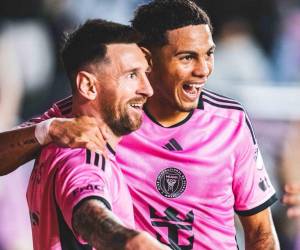 El astro argentino y el hondureño hicieron la asistencia del gol.