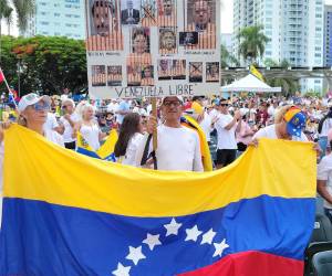 Las protestas fueron organizadas por la Plataforma de Unidad Democrática (PUD), liderada por María Corina Machado, para exigir transparencia en los resultados electorales.