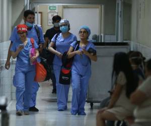 El rector de la UNAH afirmó que a partir del 6 de mayo se retirarían todos los estudiantes el área de la Salud que están en el Hospital Escuela.