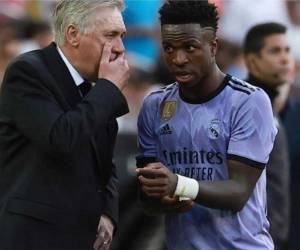 Ancelotti respaldó a Vinicius y cuestionó el protocolo de La Liga ante casos de racismo.