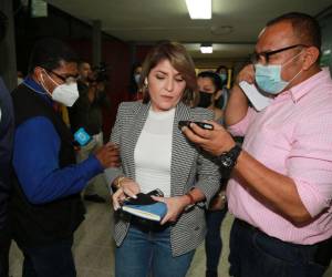 La integrantes de la Junta Directiva del Congreso Nacional buscaban consensuar la noche del martes los candidatos a la nueva CSJ. Este miércoles sigue el diálogo y se suman jefes de bancadas.