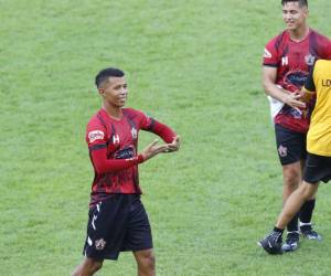 Lone FC pegó primero y tiene una leve ventaja ante Juticalpa. Los Choriceros deberán de resistir en Olancho para forzar la finalísima.