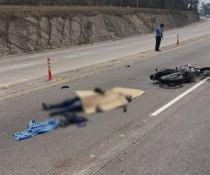 El cuerpo del hondureño quedó tendido en el suelo en medio de uno de los carriles de la carretera CA-5.