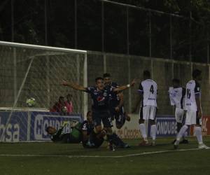 Motagua celebrando el gol con el empataron el juego.