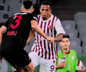 Rivas debutó oficialmente en el empate sin goles entre el Hatayspor y el Karagümrük.