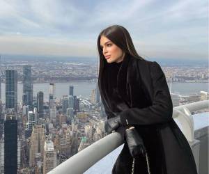 Nadia Ferreira fue Miss Paraguay 2021, pero últimamente ganó más popularidad por su relación con el cantante puertorriqueño Marc Anthony, con quien se casó este sábado 28 de enero en Miami. A continuación te contamos algunos datos sobre la modelo.