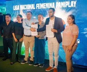 Paniplay.com se consolida como el único patrocinador de la Liga Nacional Femenil de Honduras, impulsando la profesionalización del deporte. Esta alianza estratégica beneficia a más de 550 jugadoras de 22 equipos con uniformes y respaldo integral en todo el país.