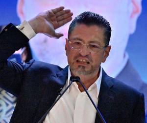 Chaves señaló que encuentro “legítimo” que quieran dialogar, y que obviamente “somos un pueblo hermano con los hondureños”.