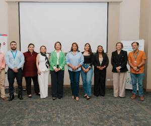 Un estudio internacional posiciona al país como referente en la integración de tecnología educativa centrada en las personas.