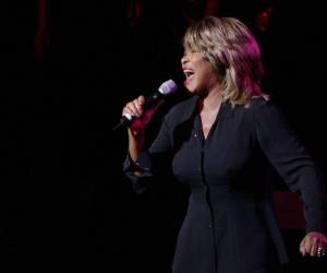 A sus 81 años, Tina Turner tomó la decisión de salir y alzar la voz sobre la otra cara de su existencia.