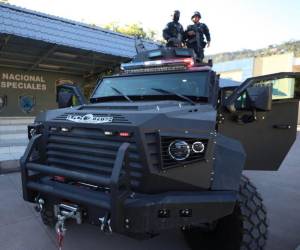 Un total de 10 Black Mamba Sandcat equipo de inteligencia, tecnología y armamento por una suma que asciende los 583.3 millones de lempiras fue la compra directa que realizó la Secretaría de Seguridad a dos empresas intermediarias según constató EL HERALDO Plus. A continuación te contamos las inconsistencias de esta compra.