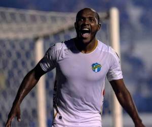 Juan Luis Anangonó llega del Comunicaciones de Guatemala.