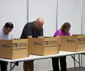 Este 5 de mayo Panamá se encuentra de fiesta cívica al celebrarse sus comicios electorales para elegir democráticamente quiénes serán sus representantes por los próximos cinco años. A continuación más detalles.