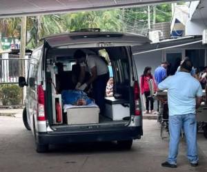 La madre de la menor fue trasladada con heridas de gravedad al Hospital Mario Catarino Rivas.