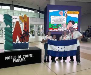 Miriam Pérez, Alfreh Perdomo, Natalia Murillo Bendeck y Emil Irías, representantes de Don Fabio Café.