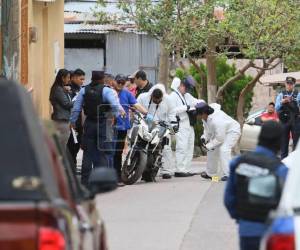 Según el documento, las agresiones han favorecido la autocensura y restringido la deliberación pública, en un contexto de amenazas, campañas de descrédito, violencia digital.