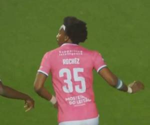Bryan Róchez anota su séptimo gol de la temporada con el UD Leira de Portugal
