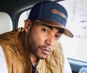 El cantante tiene tres hijos: Daniel Omar, Gianna, y Derek Omar.