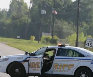 Hay todo un despliegue policial en búsqueda del sujeto sospechoso de matar a la familia hondureña.