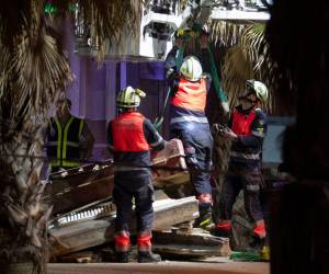Cuatro personas murieron y unas veinte resultaron heridas, varias de ellas de gravedad, por el derrumbe del techo de un restaurante en una zona turística de la isla española de Mallorca, informaron este jueves los servicios de emergencia. A continuación los detalles.