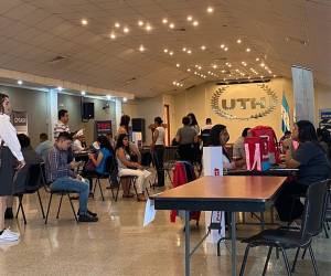 <i>Con el respaldo de USAID, la UTH lleva a cabo exitosa Feria de Empleo 2024 en el Campus Tegucigalpa.</i>