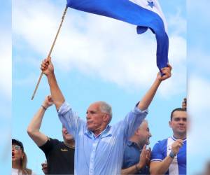 Conocido popularmente como “Tito” o “Papi a la orden”, Nasry Asfura es el nuevo presidente electo de Honduras. Así lo confirmó el pasado 24 de diciembre el Consejo Nacional Electoral (CNE).