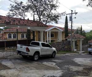 En junio de 2022, la Fiscalía impulsó la denominada operación Eslabón asegurando 79 bienes inmuebles, muebles, sociedades mercantiles y productos financieros. Entre los bienes asegurados estaban dos vehículos y una cuenta bancaria de Grimaldi Paz que este día el Juzgado liberó al revocar el aseguramiento.