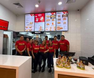 La reconocida cadena de hamburguesas expande su presencia estratégica en Tegucigalpa al abrir un nuevo y tecnológico establecimiento en la Calle Los Alcaldes.