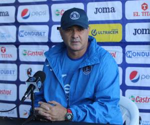 Diego Vázquez analiza con cautela la final del Apertura 2023 y ha elogiado la labor de Troglio con Olimpia en la previa.