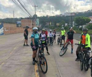 Los ciclistas piden espacios en el Distrito Central para practicar el deporte como una forma de entretenimiento y de salud.