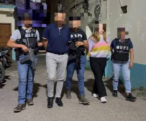 Una menor de 14 años habría sido víctima de abuso sexual por parte del profesional del derecho y su acompañante en la capital hondureña.