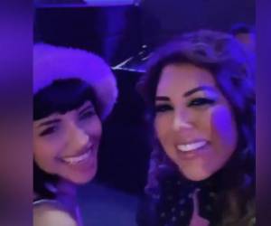 Desde que Cristy se enteró del embarazo de Cazzu no ha dejado de consentirla, según reveló una fuente.