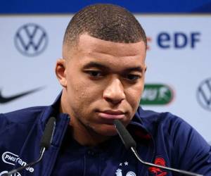 El delantero el PSG ha brindado una entrevista a L’Equipe y y France Football..