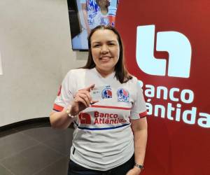 Banco Atlántida presentó una promoción especial para celebrar el Día del Padre en alianza con Sportline y Olimpia Store dirigida a los aficionados del Club Olimpia Deportivo.