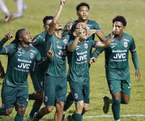 Damín Ramírez le dio el triunfo al Marathón en el último minuto.