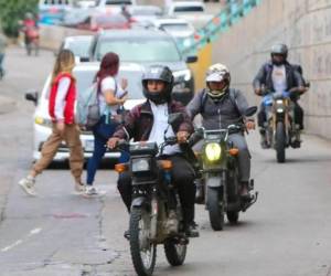 La importación de motocicletas ha crecido más que la introducción de automotores, siendo el medio de transporte más usado en Honduras.