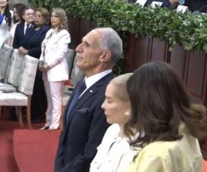 En medio de un fuerte resguardo de seguridad, Nasry Asfura arribó este martes al Congreso Nacional para su juramentación como nuevo presidente de Honduras.