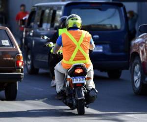 El uso obligatorio del chaleco para motociclistas busca prevenir y reducir los accidentes de tránsito.